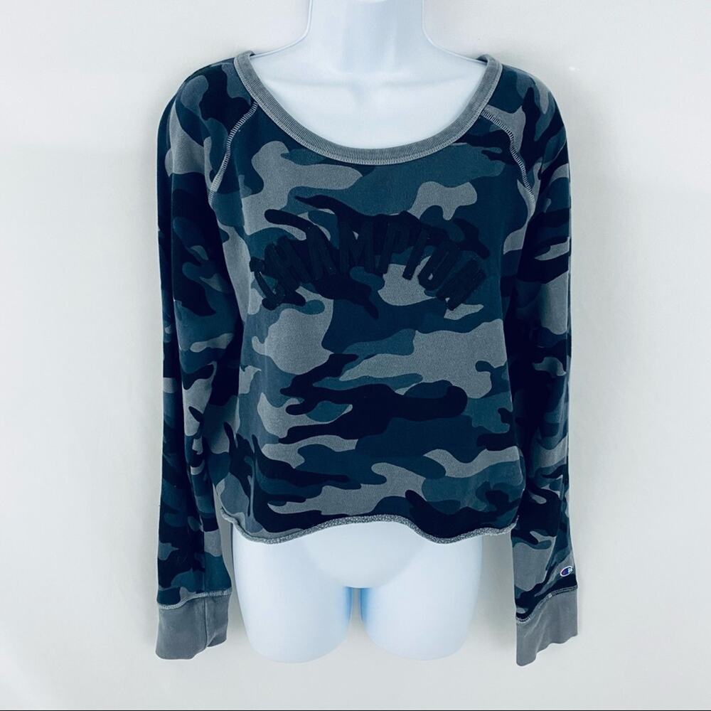 Champion Oversized Cropped Sweater Size Small